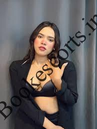 (Bold Beautiful) Call Girls near The Park Hotel New Delhi +91-0000000000, Female Escorts Connaught Place
